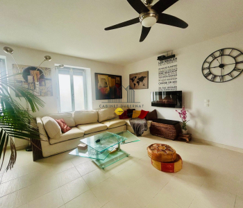 Moulis centre : maison de ville